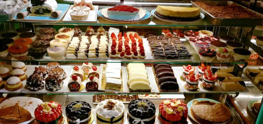 Café and Bakery - Business Ideas In Delhi